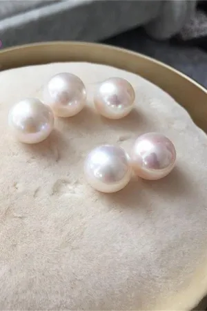 AAA 10-11mm Round Elegant Freshwater Loose Pearls P44