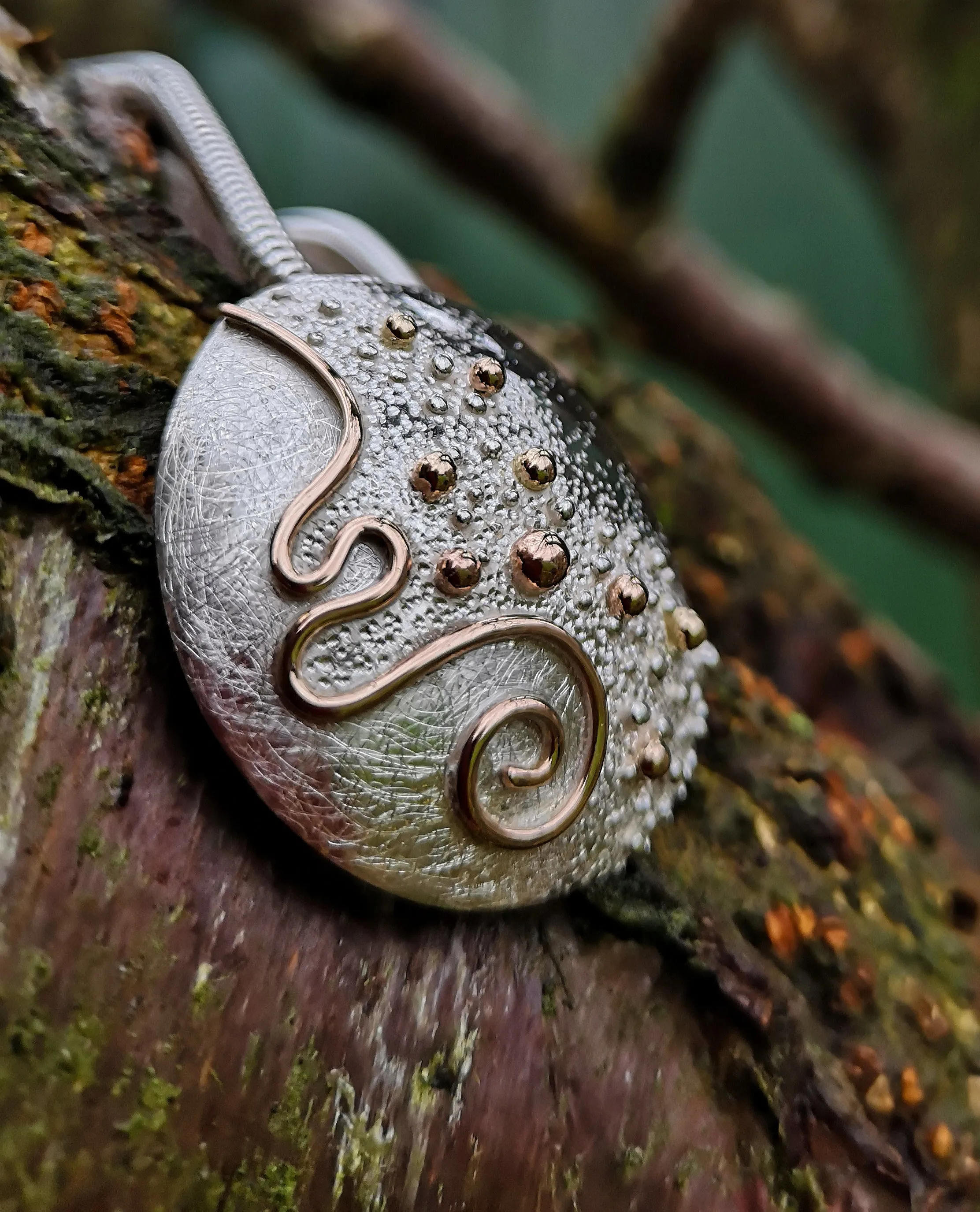 Cúrsa an tSaoil | Journey of Life Large Pendant