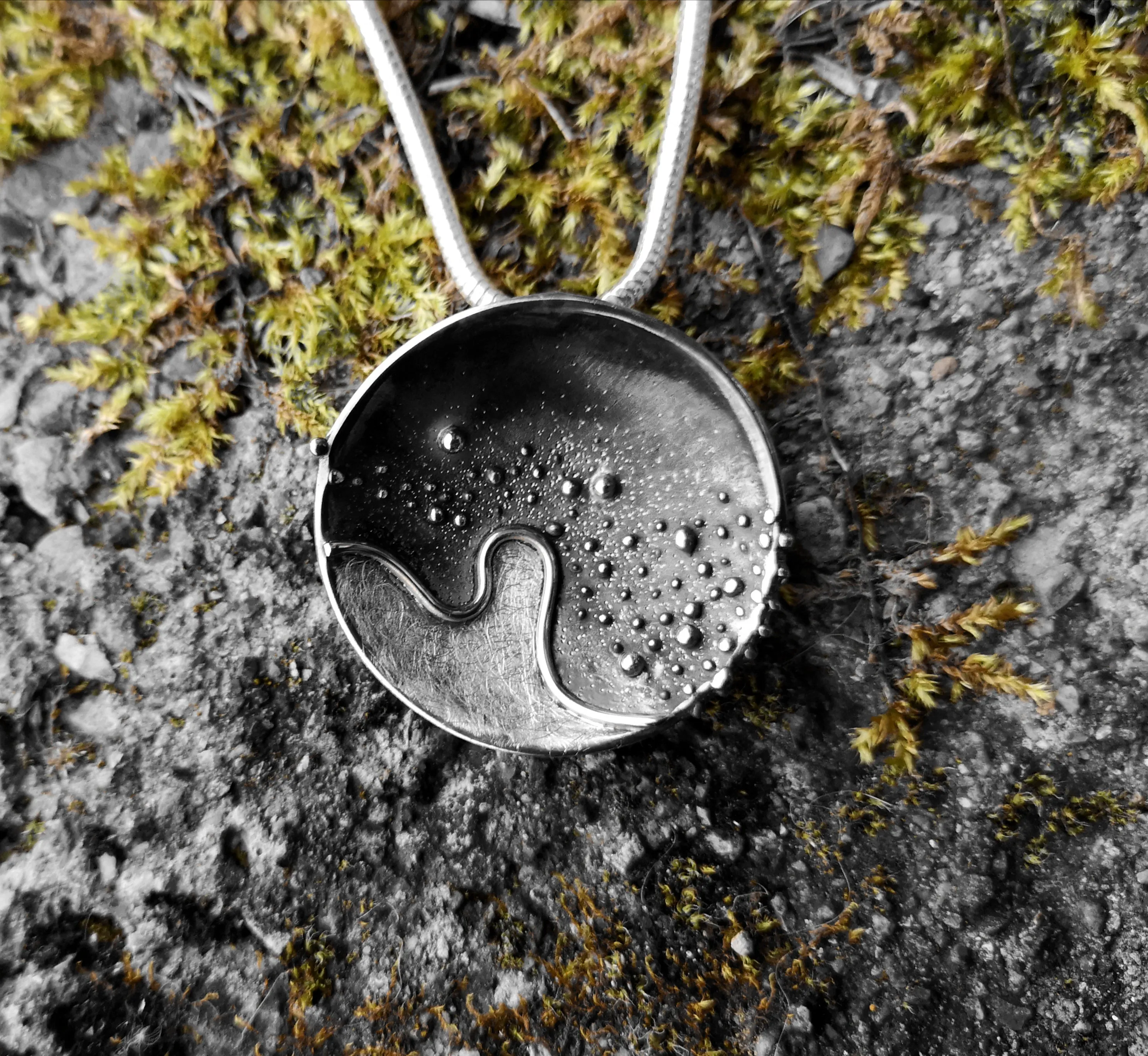 Cúrsa an tSaoil | Journey of Life Large Pendant