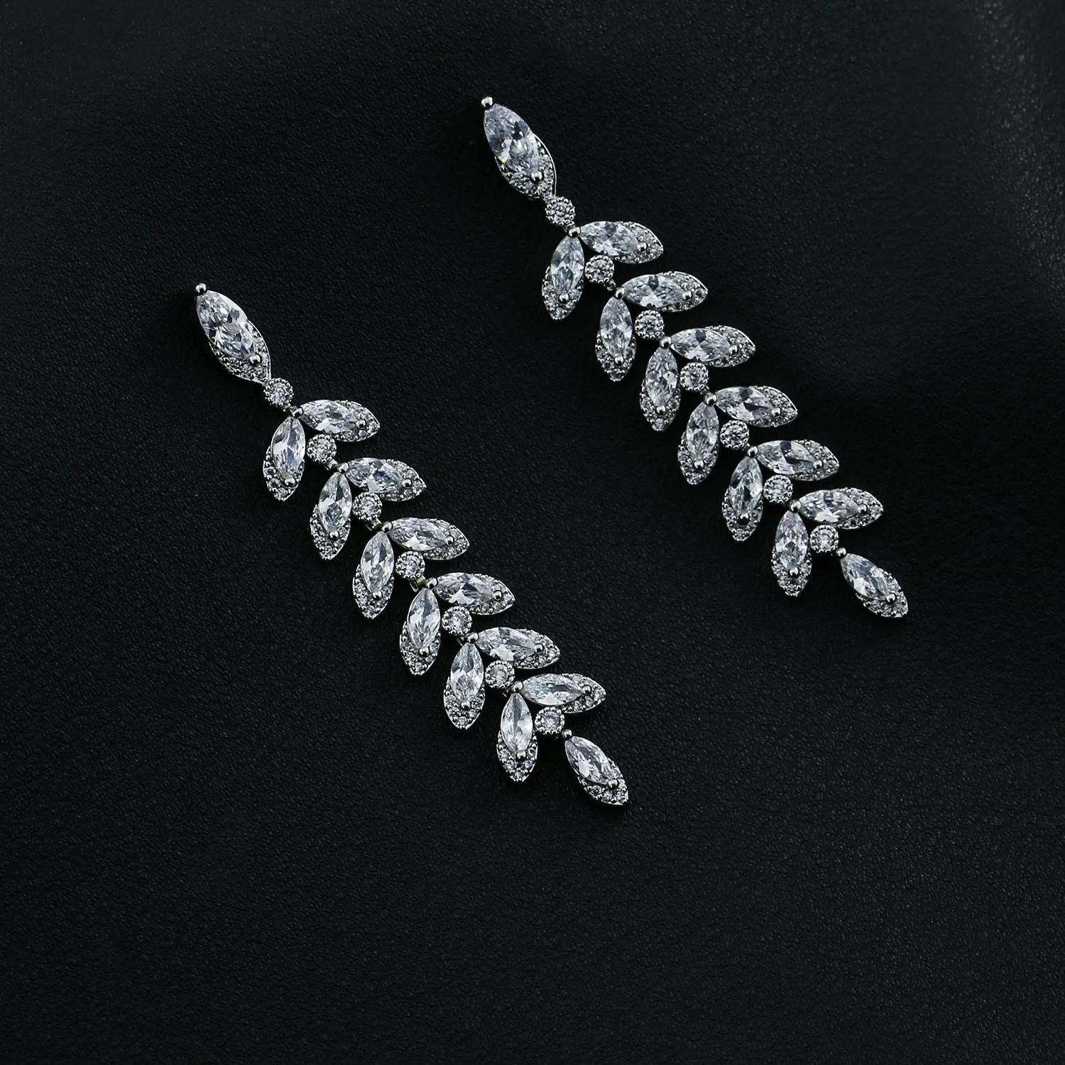 Cubic Zirconia Drop Dangle Bridal Wedding Leaf Earring CE10081