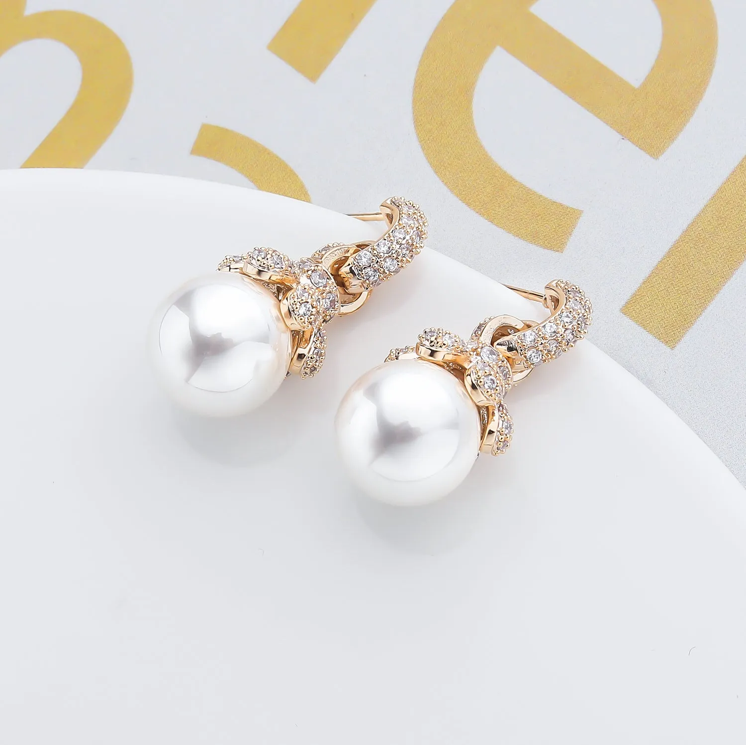 Cubic Zirconia Pearl Dangle Earring for Bridal Jewelry CE10780