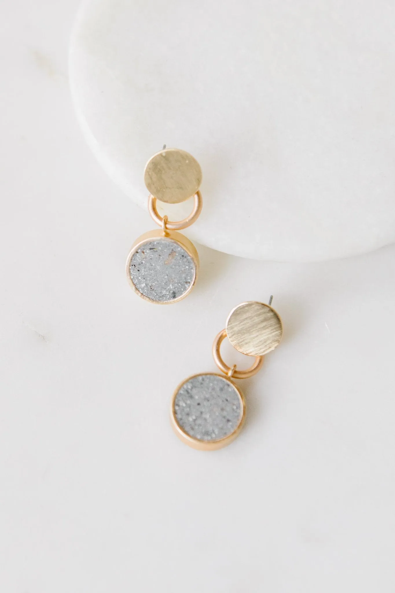 Glam It Up Earrings in Gold