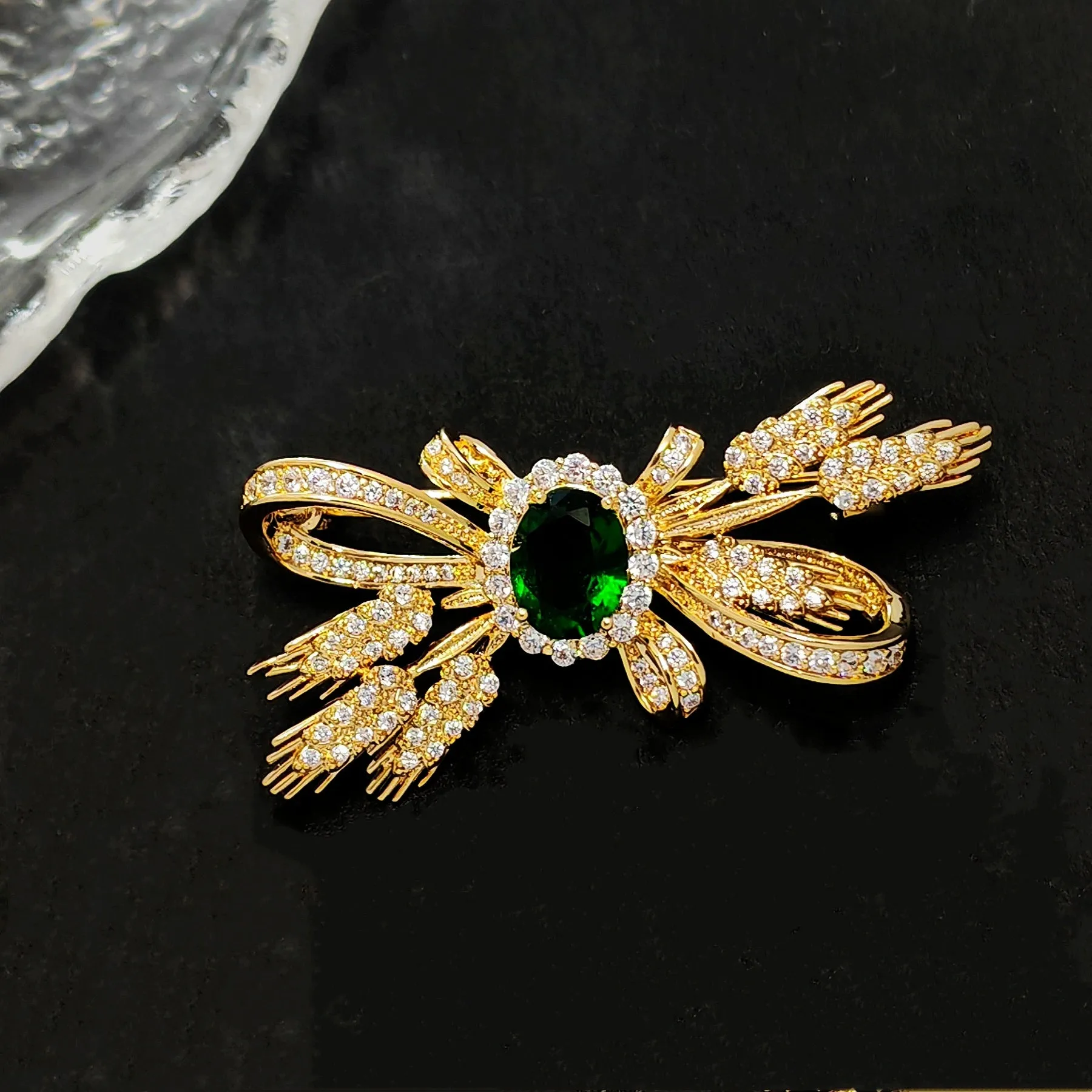 Jewelbings Designer Fashion Green Stone Centered Wheat Ears & Ribbon Bow Brooch Pin Bowknot Jewelry for Garden Harvest Wedding Guest Party