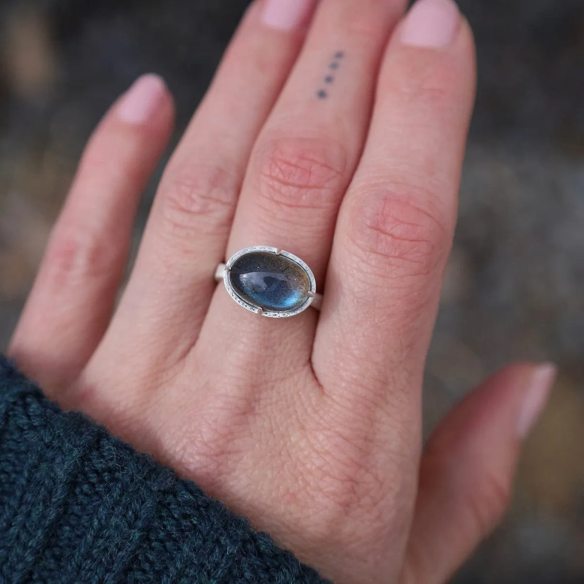 Labradorite Horizontal Prong Ring