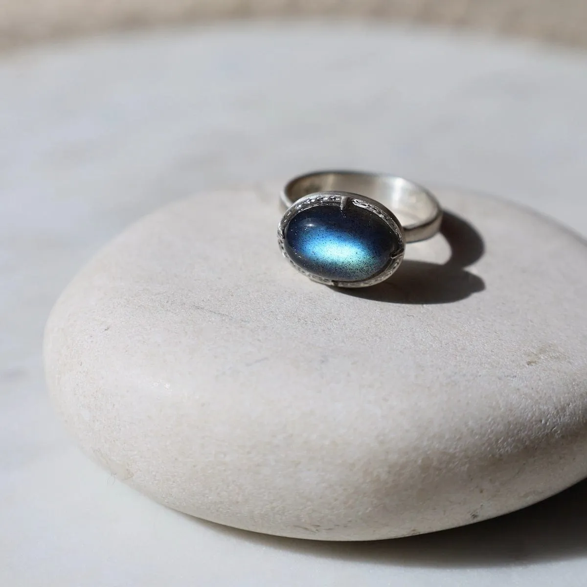 Labradorite Horizontal Prong Ring