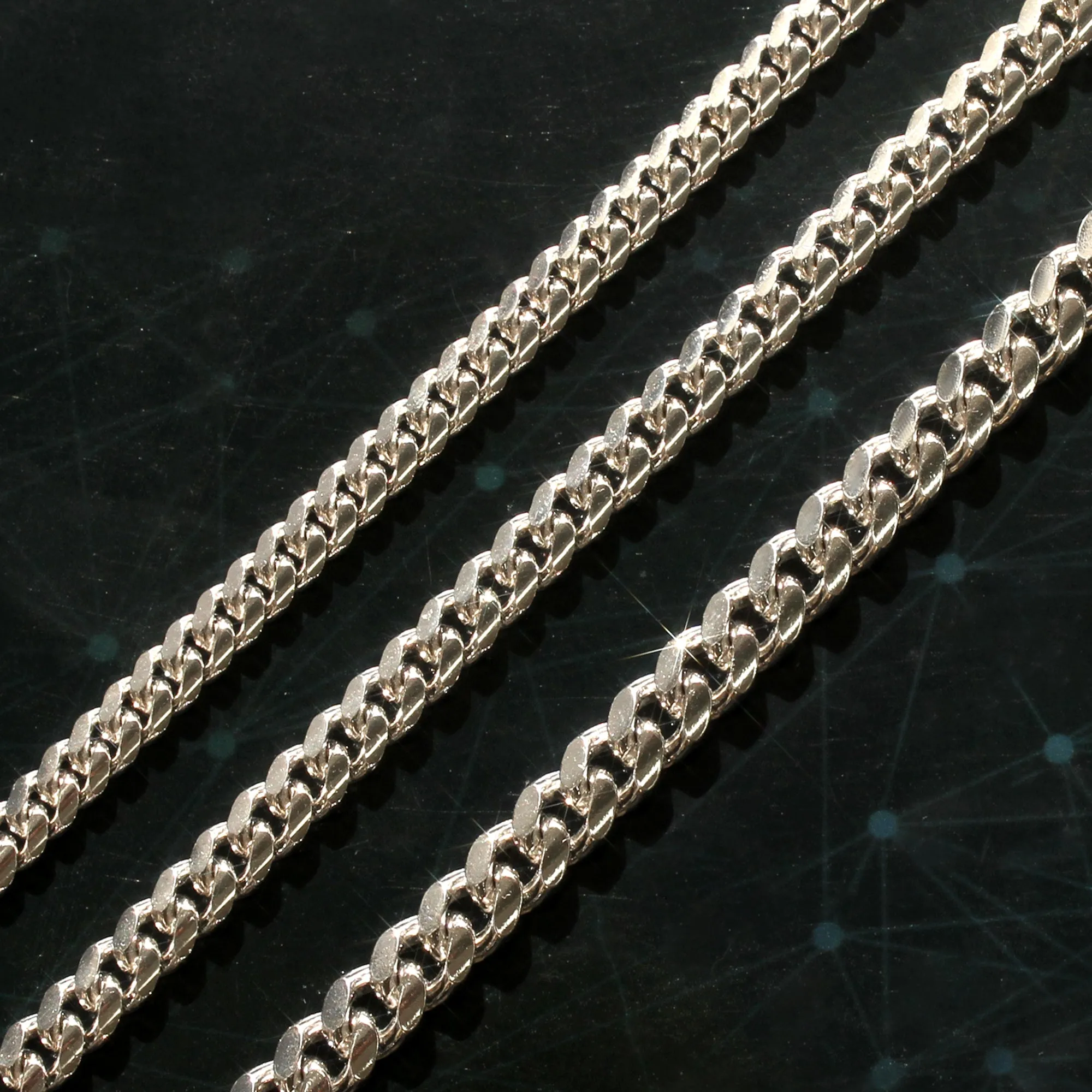 Luxe Cuban Curb Chain Bracelet