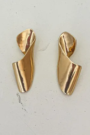 Metal Curl Up Wide Ribbon Earrings