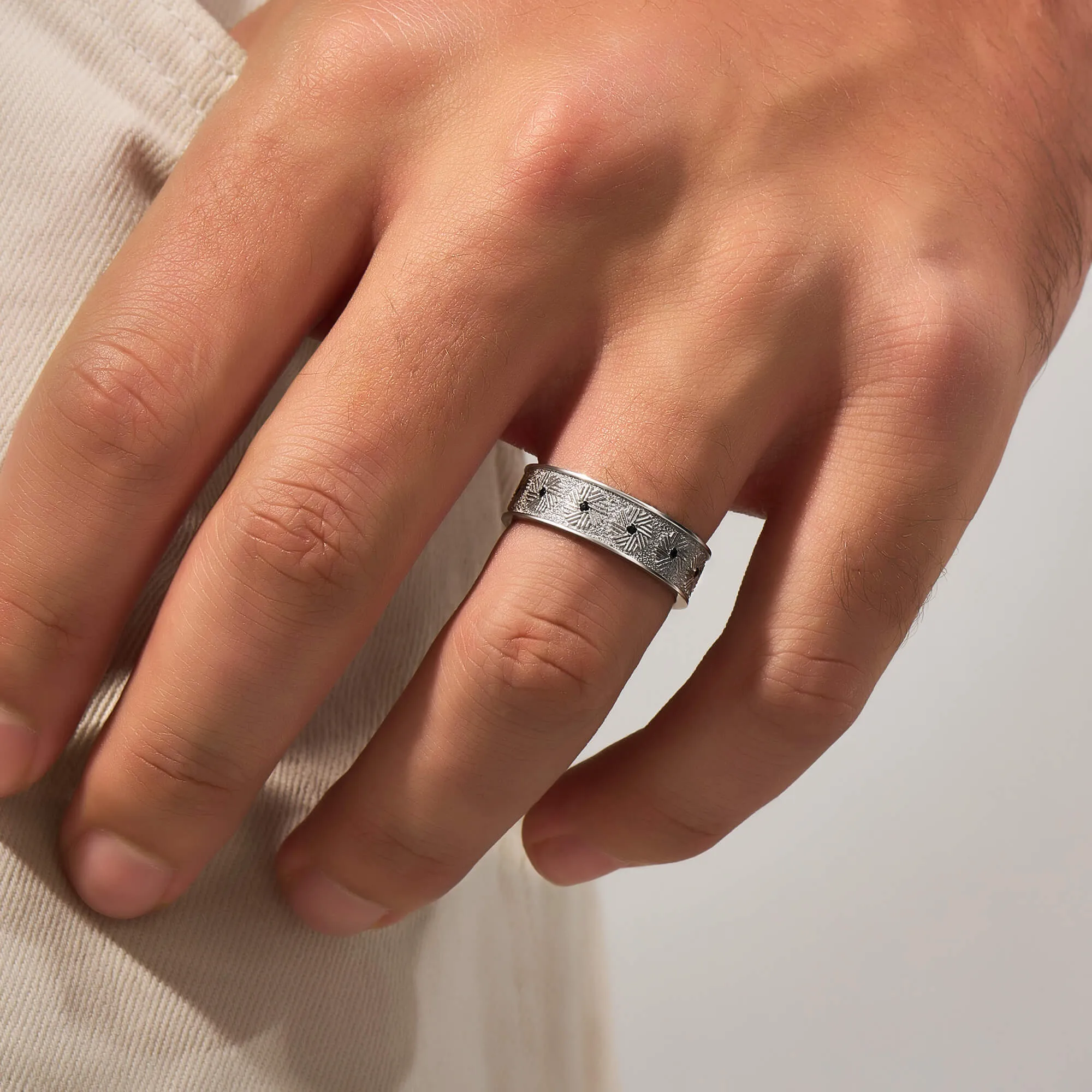 Millstone Band Ring in Silver