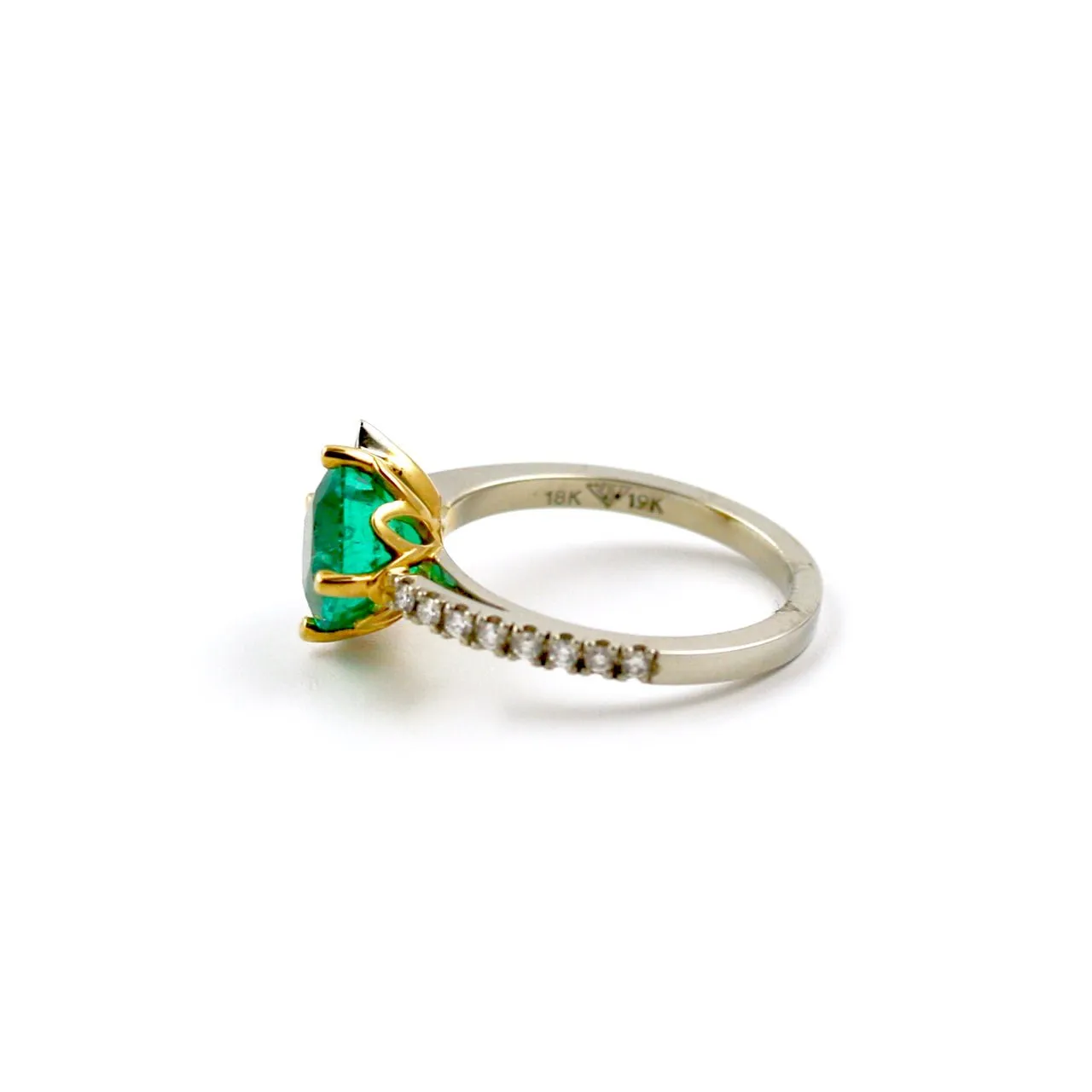 Radiant-Cut 14 KT White Gold Emerald x Pave Diamond Ring