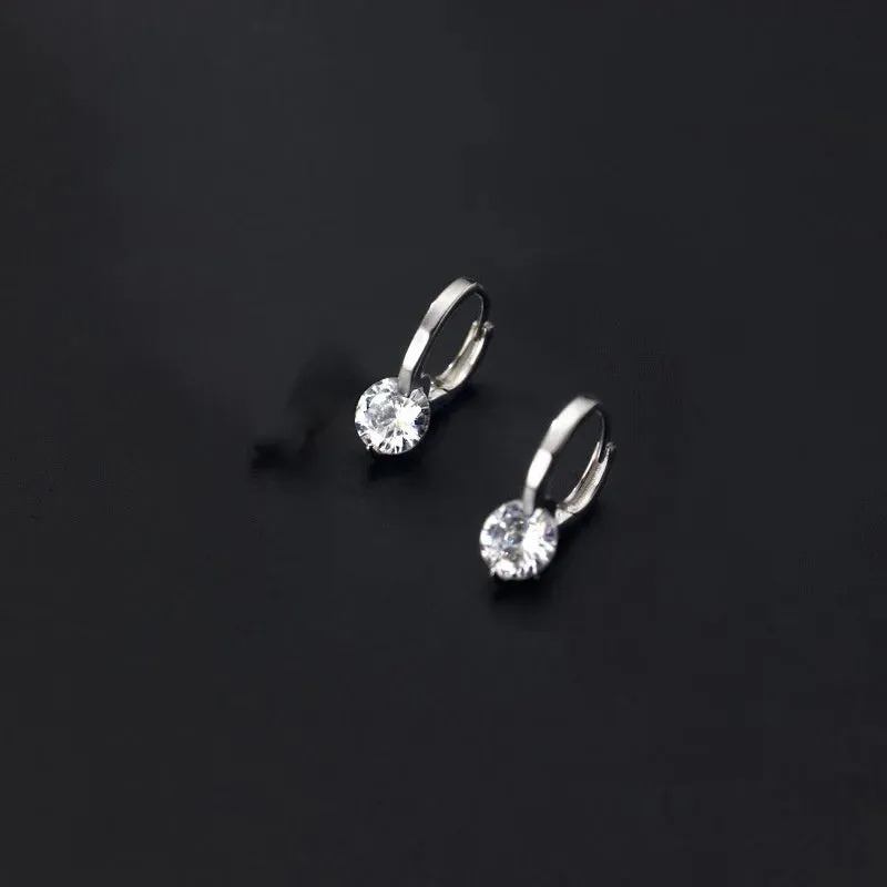 Trendy Cute Sweet Hollow Heart Cz Zircon Hoop Earring Women Classic Shiny Stud Earrings Fashion Small Ear Buckle Female Jewelry